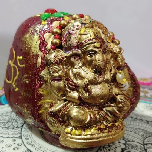 natural and artistic